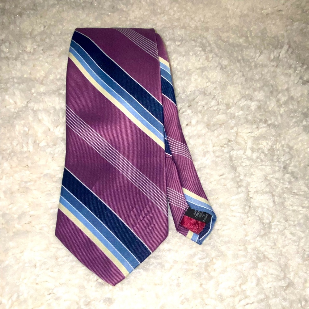 Men’s silk necktie